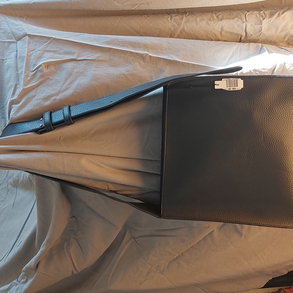 Remi/Reid black pebble leather bag - Picture 3 of 6